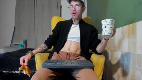 Luis AS online show from March 1, 11:28 am