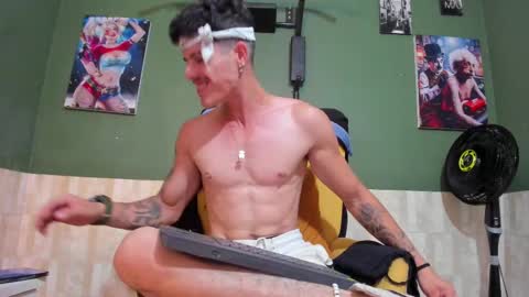 Luis AS online show from March 8, 2:08 pm