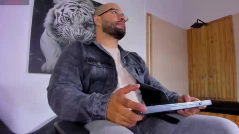 LUKE online show from September 12, 11:45 am