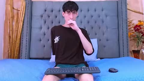 luke_carter online show from December 2, 1:31 pm