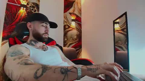 LUKE online show from December 5, 1:42 pm