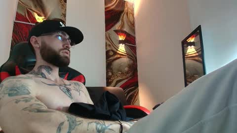 LUKE online show from October 2, 1:43 pm