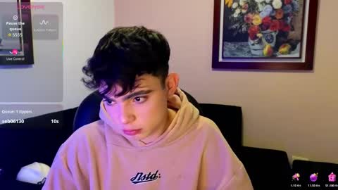 Snapshot of lukeboyce chatting on October 25, 2:56 am lukeboyce online show from October 25, 2:56 am