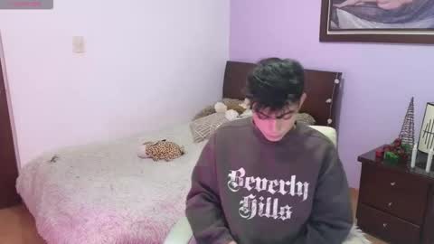 lukeboyce online show from November 27, 2:52 am