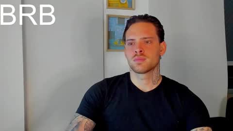 Snapshot of lukeglanton17 chatting on September 19, 3:32 am Luke online show from September 19, 3:32 am