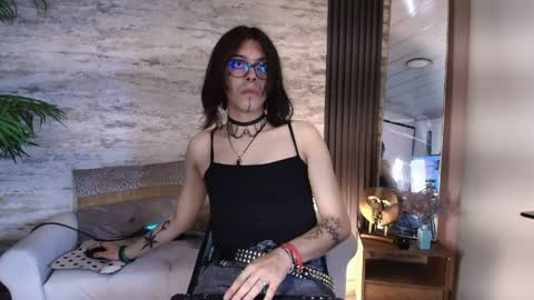 Cookie  online show from April 3, 11:33 pm