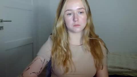 Lulu Baby18 online show from March 27, 8:21 pm