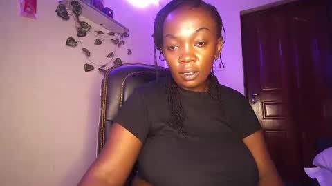 Snapshot of lulu_sparks1 chatting on October 22, 7:00 am lulu_sparks1 online show from October 22, 7:00 am