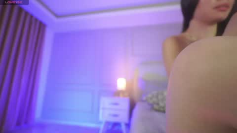 luna__w online show from July 3, 9:52 pm