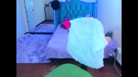 luna_analya online show from September 27, 12:25 pm