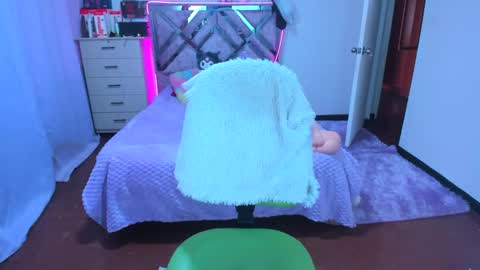 luna_analya online show from October 11, 6:33 pm