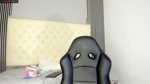 luna and banji online show from February 5, 5:11 am