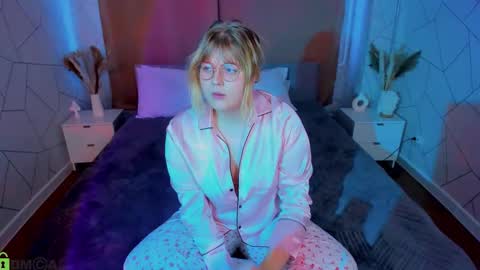 luna online show from March 25, 1:23 am