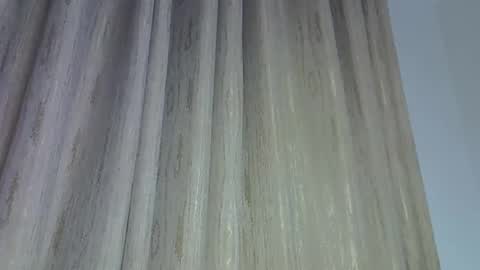 maskedmalkia online show from April 22, 3:35 am