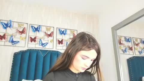 luna forever7 online show from April 23, 7:48 pm