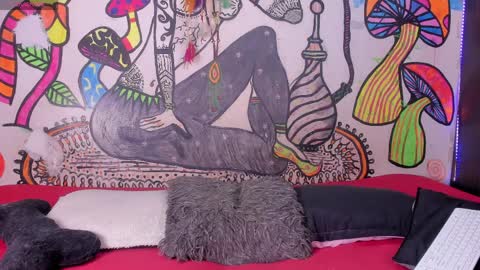 luna_gc online show from April 8, 11:19 pm