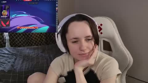 luna_loveeee online show from February 20, 6:02 am