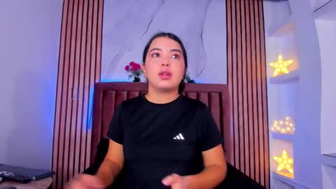Snapshot of luna_sweeett_ chatting on October 21, 12:10 pm Luna online show from October 21, 12:10 pm