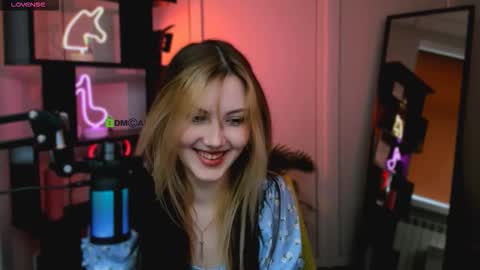 Luna online show from November 25, 12:15 pm