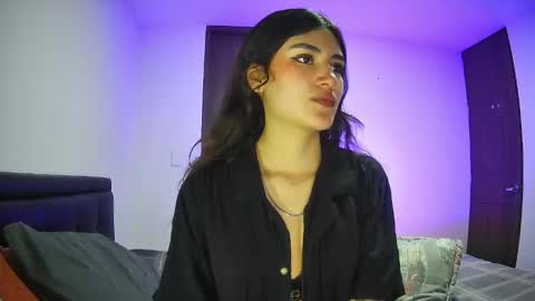 Luna Valmont online show from March 17, 8:25 pm