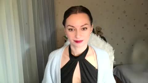 lunaa_bluee online show from December 4, 12:10 am