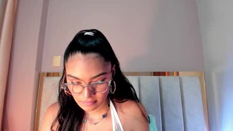 Luna Aspen online show from November 10, 6:10 pm