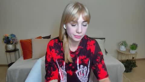 LunaBelli online show from October 6, 8:15 pm