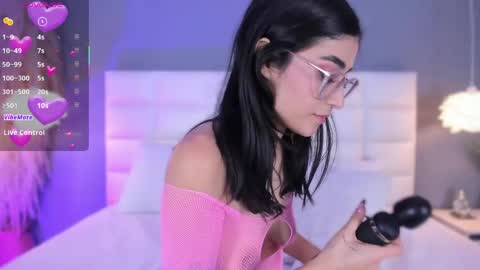 Luna  online show from April 17, 5:04 pm