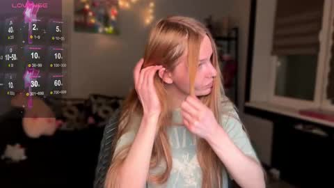 Britney online show from December 14, 8:04 pm