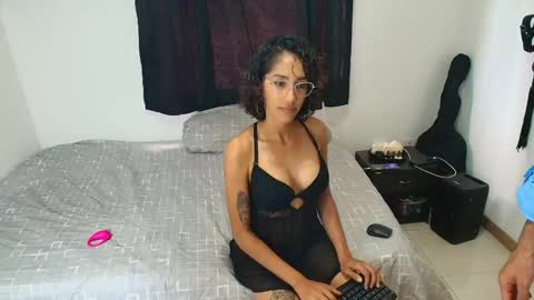 Luna  Daniel online show from April 18, 8:20 pm