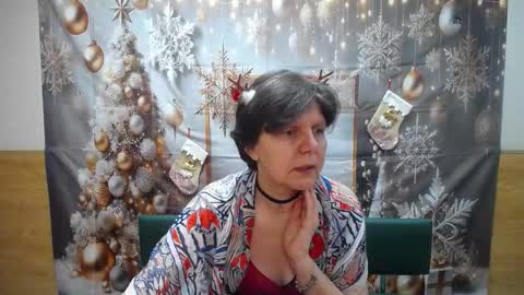 LunaDobra online show from December 18, 6:25 pm