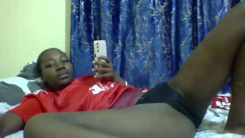 lunah_kitty online show from April 11, 6:40 am