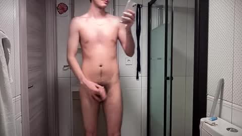 LunaPica online show from December 29, 3:13 pm