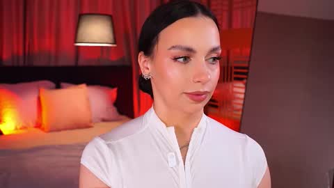 Luna  next streams Mon Fri Sat Sun 8pm-5am gmt0 online show from March 1, 8:46 pm