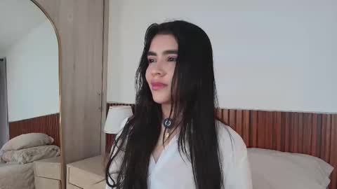 Luna Rousse online show from March 25, 2:51 am