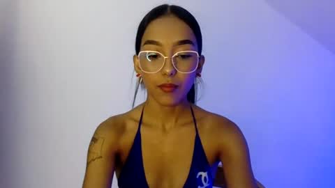 Luna   online show from July 22, 3:25 pm