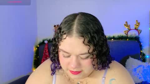 L U N I T A  online show from November 26, 3:15 am