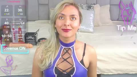 lunitadiva online show from October 26, 7:02 pm