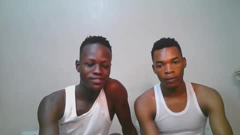 luoislove online show from February 22, 8:07 am