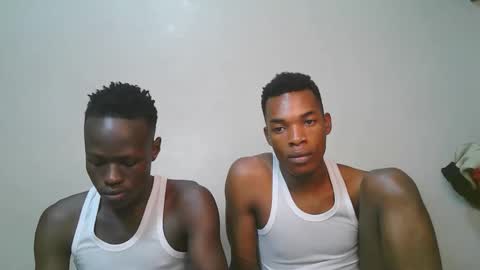 luoislove online show from February 16, 8:07 pm