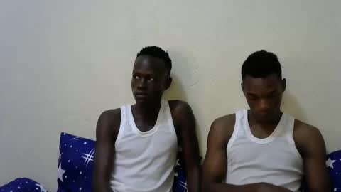 luoislove online show from April 21, 7:26 am