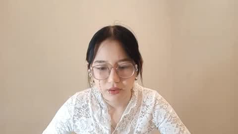 Roxie online show from April 18, 1:24 pm