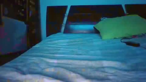 Lupita online show from September 23, 2:05 am