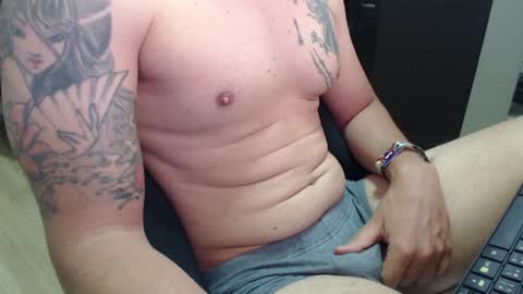 lushboy90 online show from January 18, 3:20 am