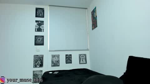 Snapshot of lust_ink chatting on September 12, 5:15 pm cristal online show from September 12, 5:15 pm