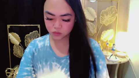 Trina online show from April 22, 2:52 am