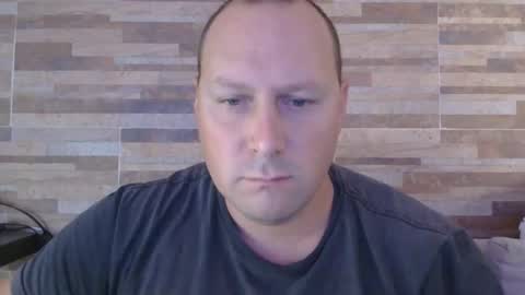 lustonfan online show from April 9, 12:44 pm