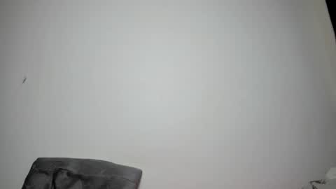 Snapshot of lusty_aura chatting on October 17, 6:50 am aura online show from October 17, 6:50 am