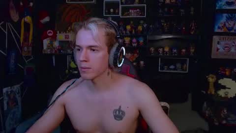 lustymatt online show from October 2, 3:05 am