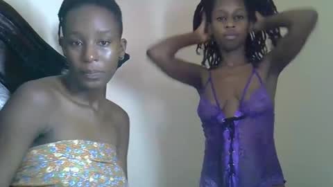 lutino_lovebirds online show from March 6, 9:41 am